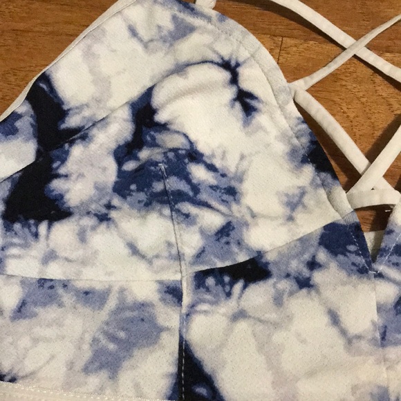 Pacsun Tie-dye, criss-cross bralette - Picture 6 of 8